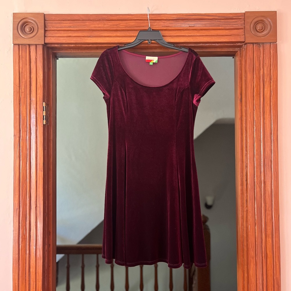 ModCloth Fervour “Velvet Vibes” Skater Dress - Burgundy size L
